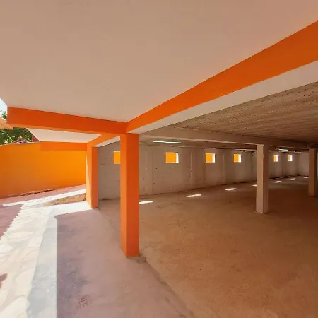 Mamanguá - Flat com Piscina, 50mts da praia, cozinha gourmet, churrasqueira privativa, ar con, WiFi, netflix, garagem-2